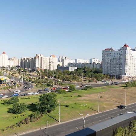 קייב Stylish Panoramic Apartments. Smartplaza. Metro Minskaya מראה חיצוני תמונה
