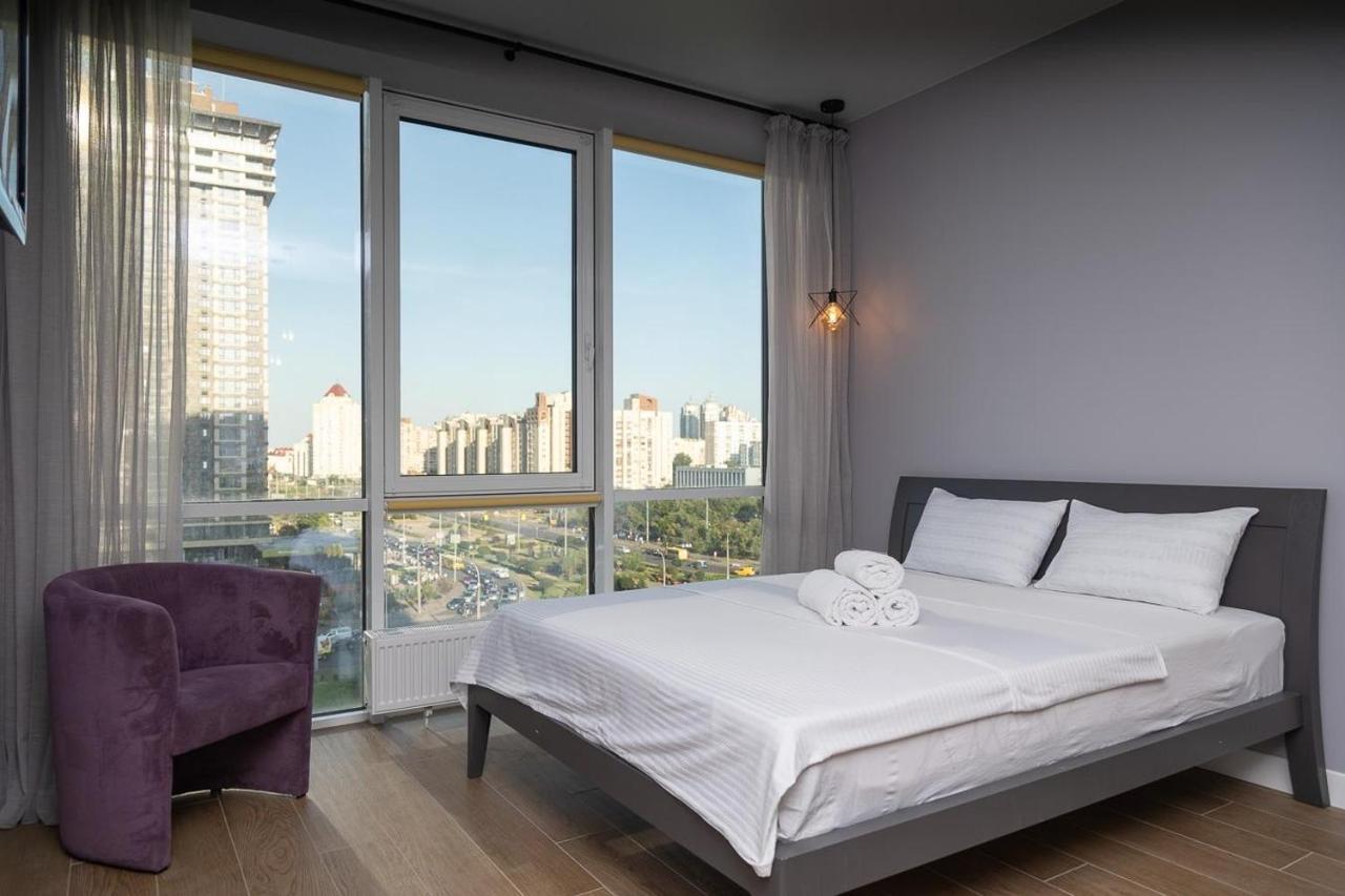 קייב Stylish Panoramic Apartments. Smartplaza. Metro Minskaya מראה חיצוני תמונה