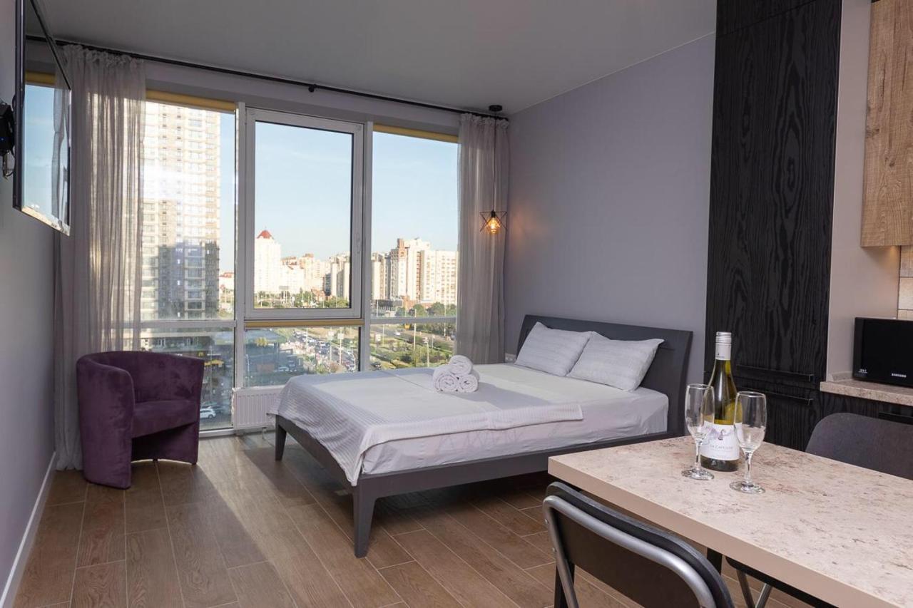 קייב Stylish Panoramic Apartments. Smartplaza. Metro Minskaya מראה חיצוני תמונה