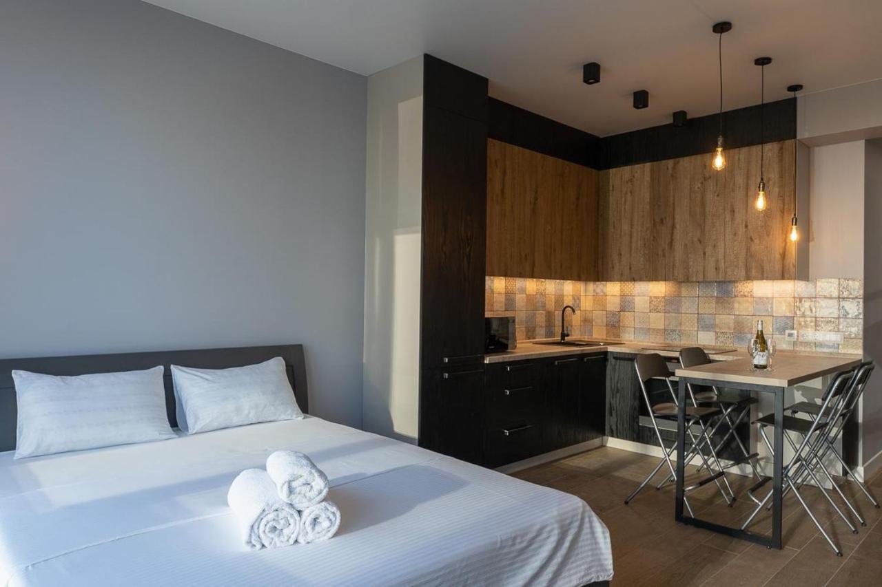 קייב Stylish Panoramic Apartments. Smartplaza. Metro Minskaya מראה חיצוני תמונה